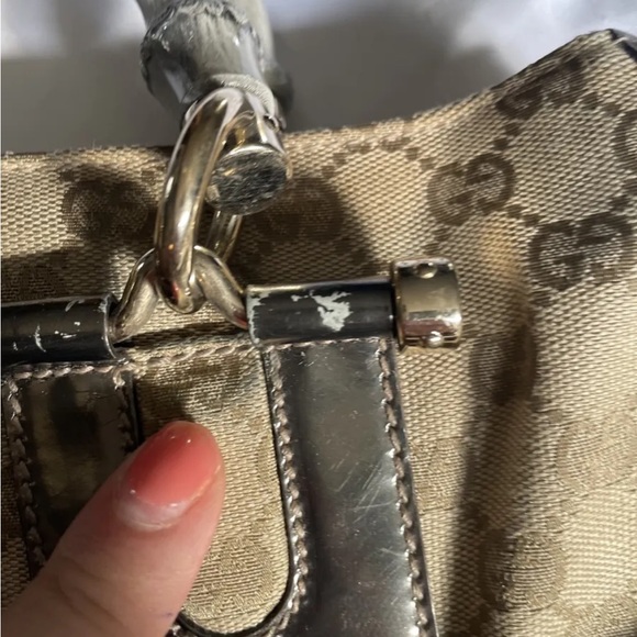 Large Gucci monogram tote with bamboo handles retailed 3500 has been preloved - Picture 3 of 9